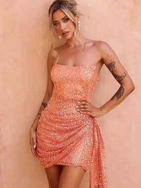 NWT Bright coral party dress. Size M.